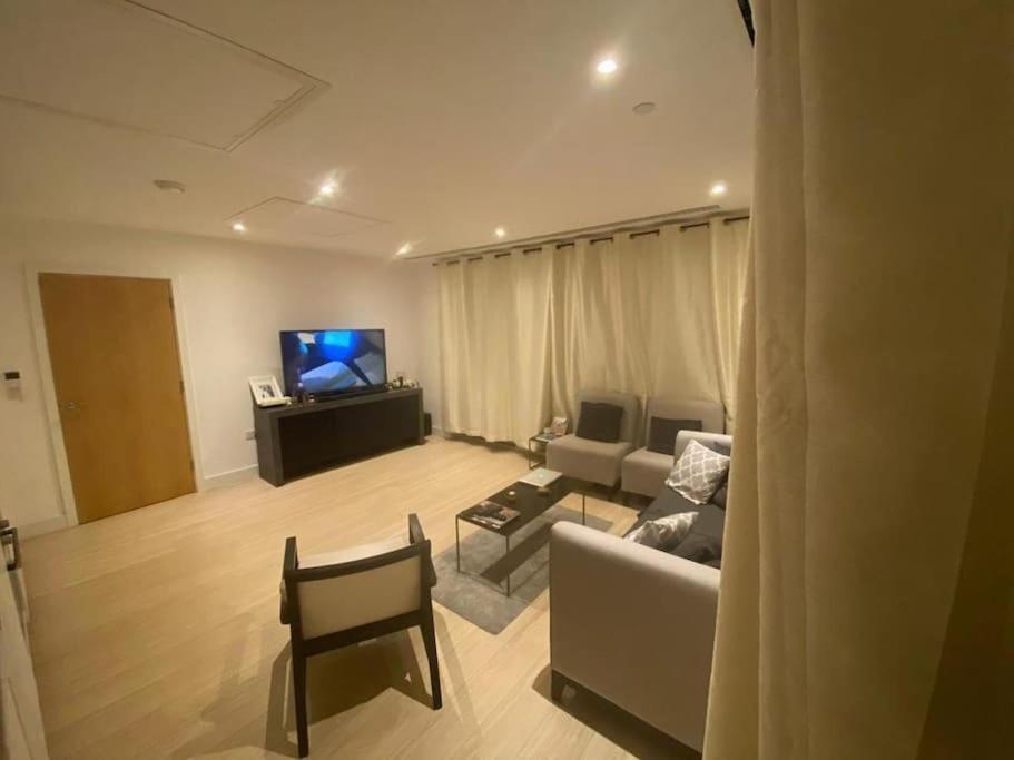 Luxury 2 Bed Ensuite 2 Bathroom Apartment East Croydon South Norwood Eksteriør bilde